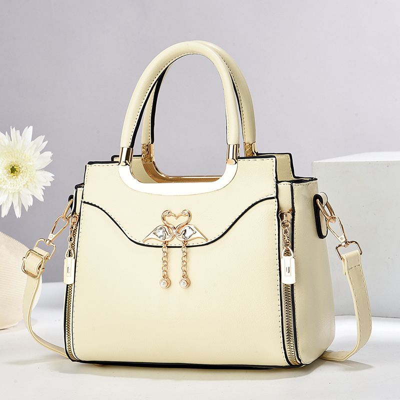 Elegant 2025 Ladies' Handbags – Modern, Minimalist & Fashion-Forward Designs