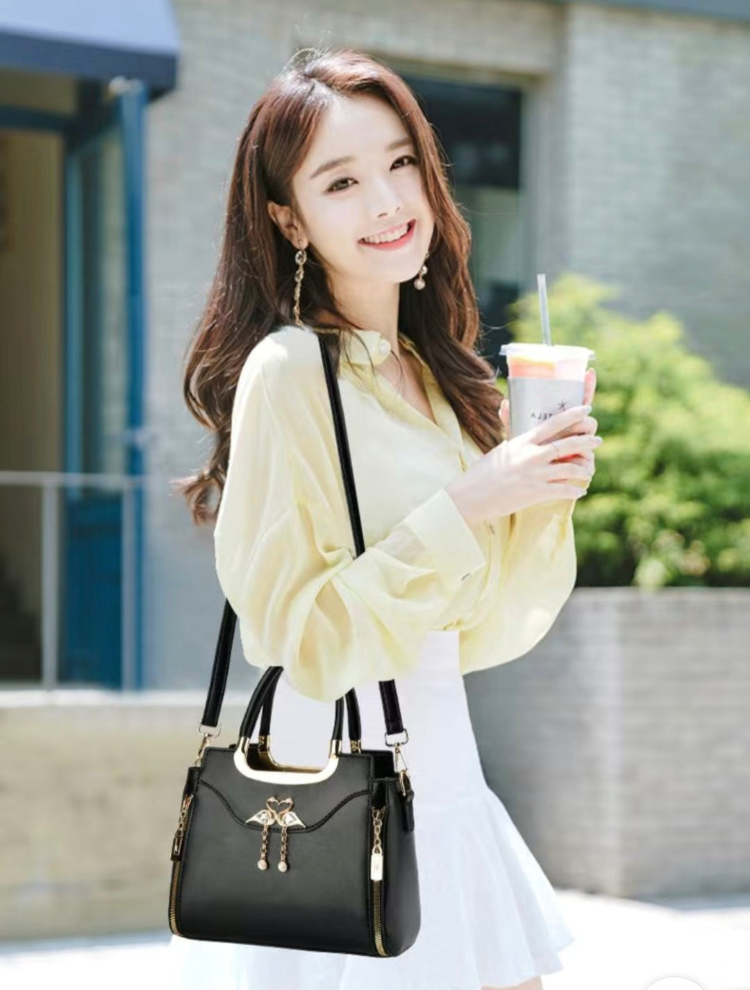 Elegant 2025 Ladies' Handbags – Modern, Minimalist & Fashion-Forward Designs