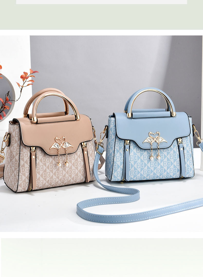 Stylish Women's Handbag – Trendy & Elegant Crossbody Bag for Outings
